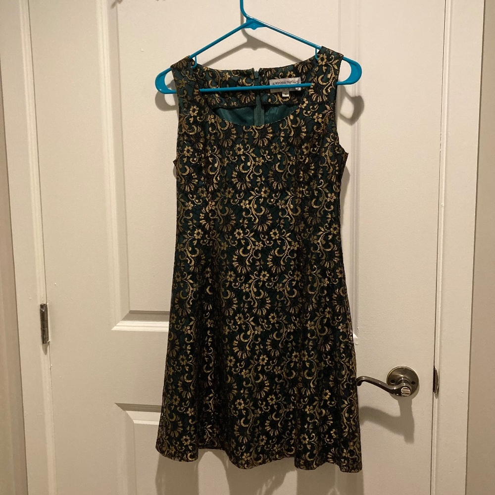 Adrianna Papell Evening Dress Green and Gold Sleeveless